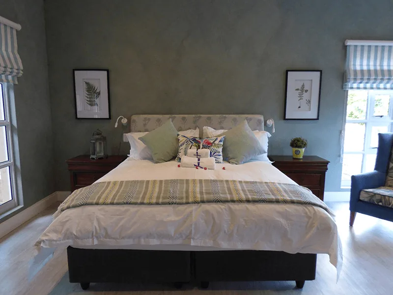 Mon's Garden Cottage interior